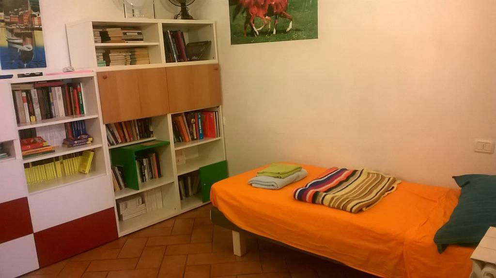 Colonna Home Florence Room photo